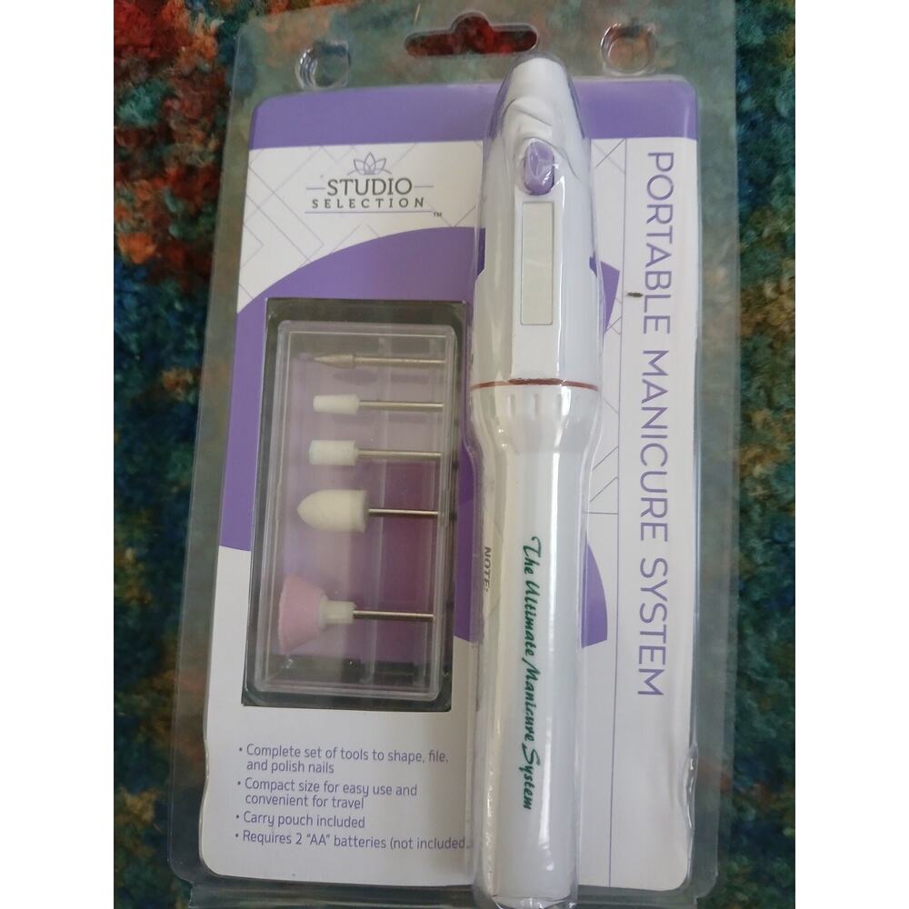 STUDIO SELECTION PORTABLE MANICURE SYSTEM